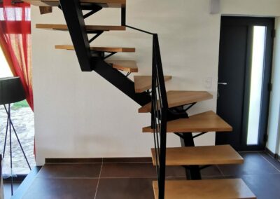 métallerie Cosnac, artisan métallier Corrèze, fabrication métal sur mesure, escalier métal sur mesure, clôture design métal, portail sécurisé métal, rampe métallique, atelier métallier Cosnac, métallerie artisanale, travail du métal Corrèze, fabricant escalier Cosnac, métallerie Pifaro, pose de clôture métal, portail sur mesure Cosnac, structure métallique personnalisée, savoir-faire métallier, finitions métalliques sur mesure, artisan métal Corrèze, escaliers intérieurs métal, entreprise de métallerie Corrèze